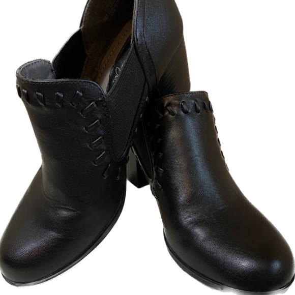Euro Soft Ankle boot - Picture 1 of 7